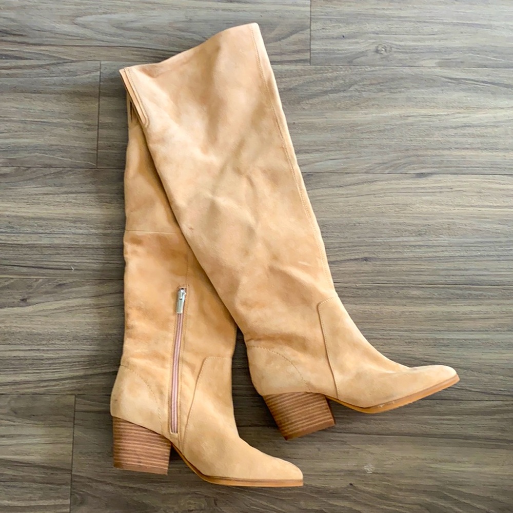 NEW Vince Camino Tortilla Nestel suede boots